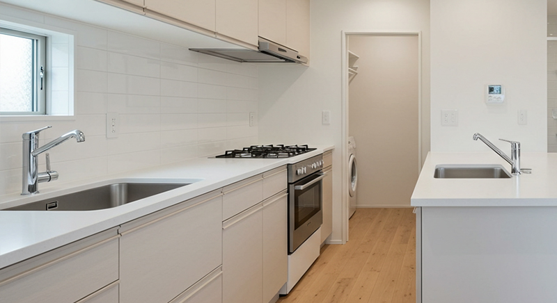 キッチン中心の回遊動線プラン